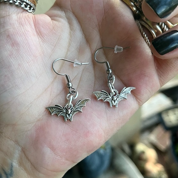 Bat vampire set earrings necklace goth halloween silver plated & stainless steel - Picture 6 of 15